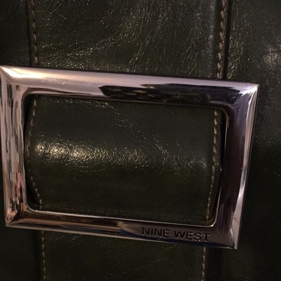 Nice Olive Green Nine West Bag - Picture 3 of 6